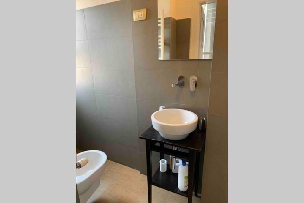 Apartamento Splendido Con Tutti Servizi In Zona Navigli Milán